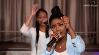 Mhlekazi Live - Musa Yende