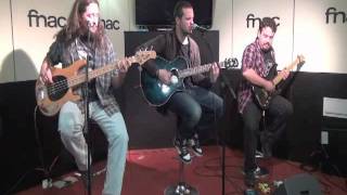 Azöte interpreta "Vienen por ti". Fnac Alicante 19/02/2012
