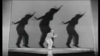 Vicky Sue Robinson - Turn The Beat Around