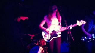 La Sera "Break My Heart" Live Pittsburgh