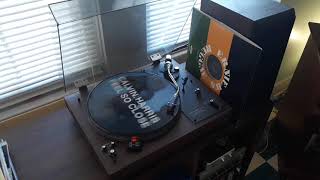 Calvin Harris vinyl skipping.