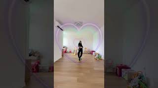 Pink Venom Solo Dance