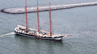 Ik had ZOVEEL geluk! Historisch schip Linde vertrekt uit Hoorn 🚢 | Dronebeelden in actie