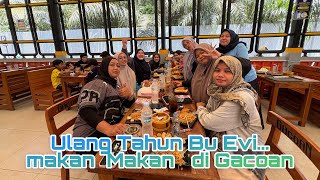 Mrs. Evi's birthday... we were treated to Gacoan noodles