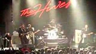 the hives a.k.a. i-d-i-o-t (live in toronto)