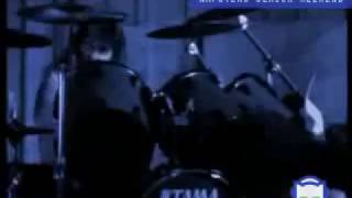 KoЯn  try to play 'ONE' by Metallica (SECOND Try)