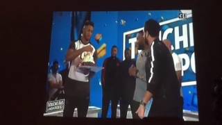 #Tpmp offre 280 burger au public