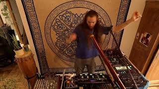 Kalyptra - Multi-instrumental loop performing session - tracks in the jungle