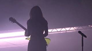 WET LEG - Being In Love - Paris 2025