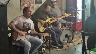 Mojo Session live at little Beer - pride and joy