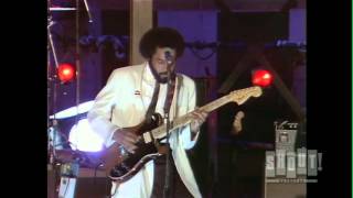 The Bus Boys - Minimum Wage (Live On Fridays)