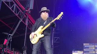 ZZ Top - Sharp Dressed Man live Spandau Zitadelle 18/7/2017!