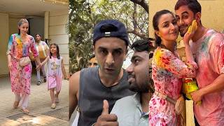 Alia Bhatt, Ranbir Kapoor celebrates Holi with Soha Ali Khan,Kareena, Neha dhupia at Pataudi Palace