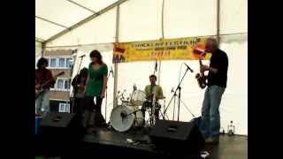 snooty bobs live @chuckery festival 2012