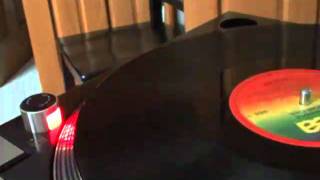 Turntable DJ Granny