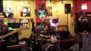 BOOLEAN KNIFE: Sundown by Gordon Lightfoot [live]