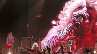 Amyl and the Sniffers - Denver - Freaks to the front