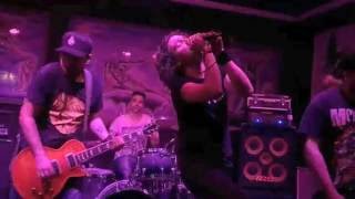 low torque - Karmageddon live at Hard Bar, Bustos - Portugal