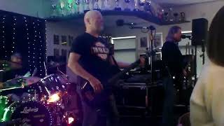 8  TIN  PAN  ALLEY  /  RADAR  LOVE  GOLDEN  EARRING  COVER
