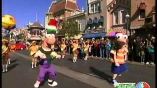 Disney Parade Phineas & Vincent