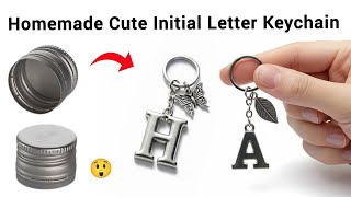 DIY Homemade Initial Letter Shaker Keychain 😍🥰/how to make keychain from bottle cap/diy keychains 