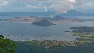 CLEAR SHOT OF BEAUTIFUL TAAL VOLCANO with OPPO A94. AMAZING TAAL.