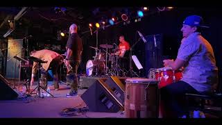 Menjunje - Antonia - Live at Joe's on Weed St.