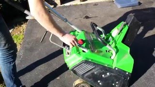 2-stroke Lawn-Boy Snowblower - Start Up