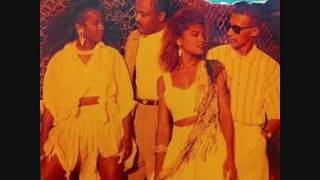La Rue - I Want Your Love (Hip-Hop Mix)