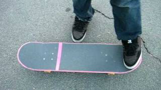 How to kickflip