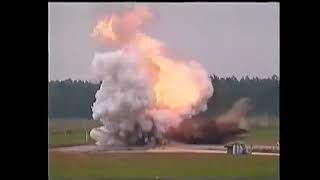 Bleeve Explosion in Pressure Vessel