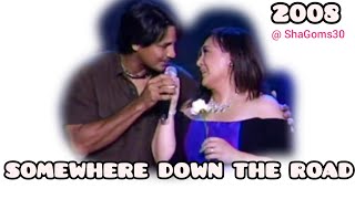 2008.💕 LAKAS NG HIYAWAN! Richard goes onstage to sing with Sharon.
