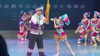 Miao traditional Lusheng dance#Hmong #Tradition
