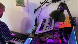 Dawless Electronica Live Performance, Juno DS, Novation Circuit Rhythm, Korg Minilogue