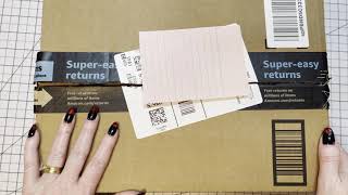 Come see the fun thoughtful Christmas gift Buzzinwith Vee sent me 💜💜