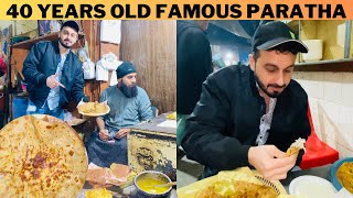Androon Lahore Ki Famous Riyaz Paratha Shop | Lahore Food Vlog