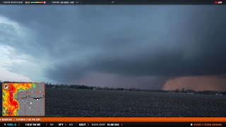 🔴 LIVE Storm Chasers - ENHANCED TORNADO THREAT - Iowa & Illinois