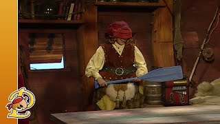 Stien geeft er een lap op! 💪 - Piet Piraat | Studio 100 Kids