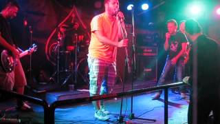 12. Η δικιά τους Αρετή- Cartoons Live at An Club 2014