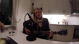 Julia Frej - Fuck up (live akustisk)