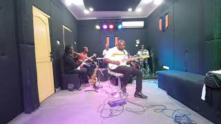 Imoleayo Balogun performing "EMI KO LE SAI SO'PE"