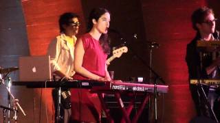"Different" by Ximena Sariñana (LIVE)