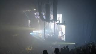 The 1975 - If You’re Too Shy - (Let Me Know) Live HD