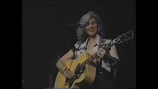 Emmylou Harris And The Nash Ramblers – Ain't Livin' Long Like This & Sweet Dreams