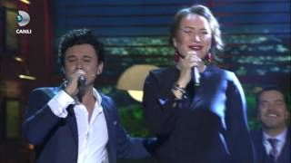 Simge Buray D.Akbağ Potpori Beyaz Show 2015 12 18 Astronot