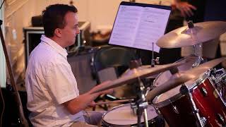 Kenny Paskewicz performs "Downtown Disco" at the Dreamscapes Music Summer Showcase 2025