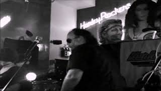 Betelgeuse Rock & Soul Revue / Harley Davidson Cafe NYC 8/4/96 "Walkin' The Dog"