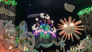 Disneyland's it’s a small world Holiday Ride/Attraction - Jingle Bells!