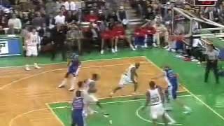 Paul Pierce dunk over Chris Kaman 2003-2004