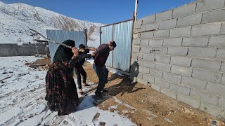 A nomadic woman took action against her husband by calling the police.
